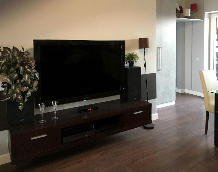 Apartamenty Zacisze 코잘린 외부 사진